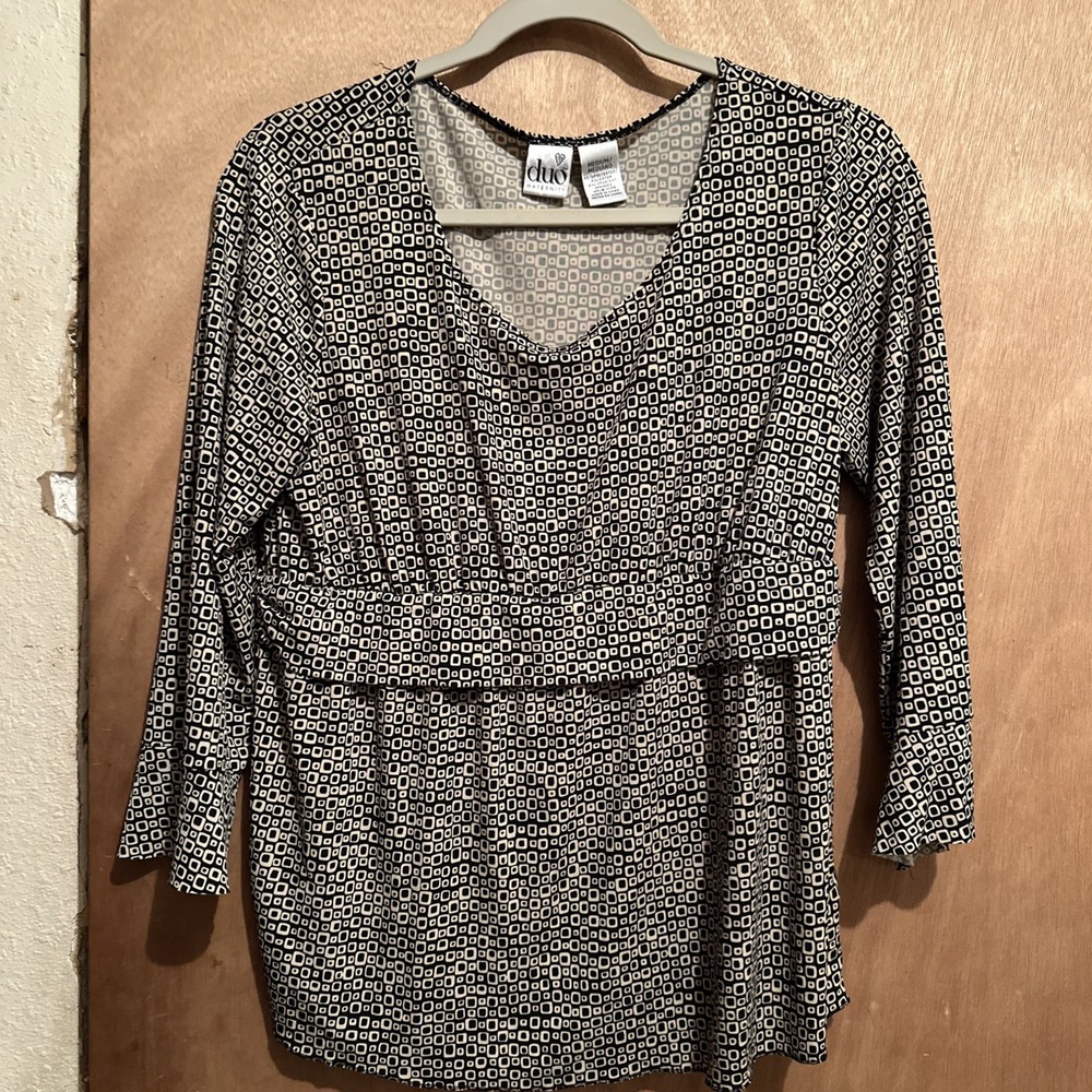 Duo Maternity Geometric Black and White Top Medium